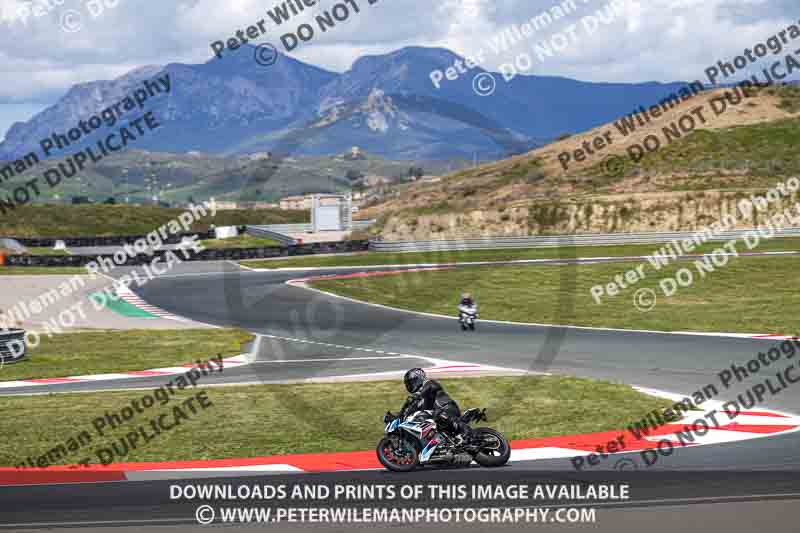 cadwell no limits trackday;cadwell park;cadwell park photographs;cadwell trackday photographs;enduro digital images;event digital images;eventdigitalimages;navarra;no limits trackdays;peter wileman photography;racing digital images;trackday digital images;trackday photos